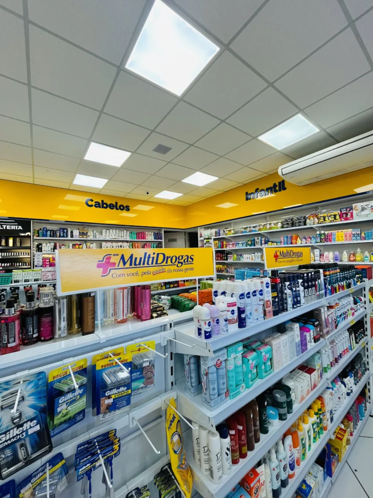 Móveis para farmácia - IMG 2367