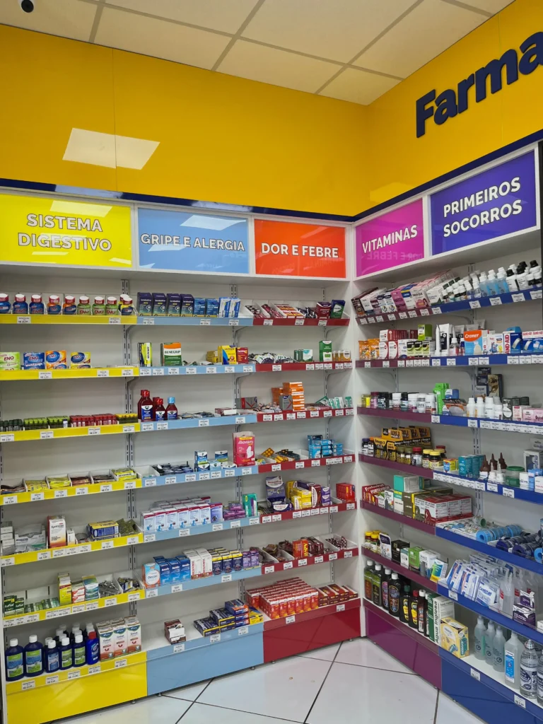 Móveis para farmácia - IMG 2389