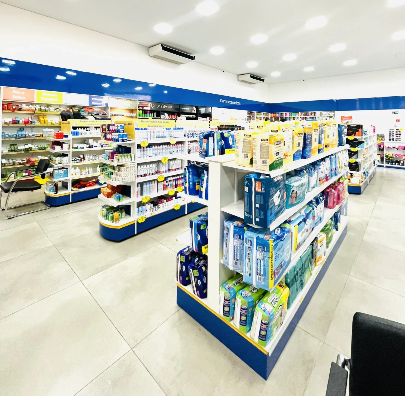 Móveis para farmácia - IMG 8614