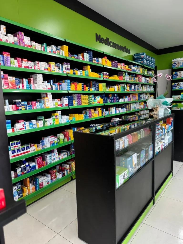 Móveis para farmácia - be6eb686 e2e7 47a0 a613 da10c6faee41